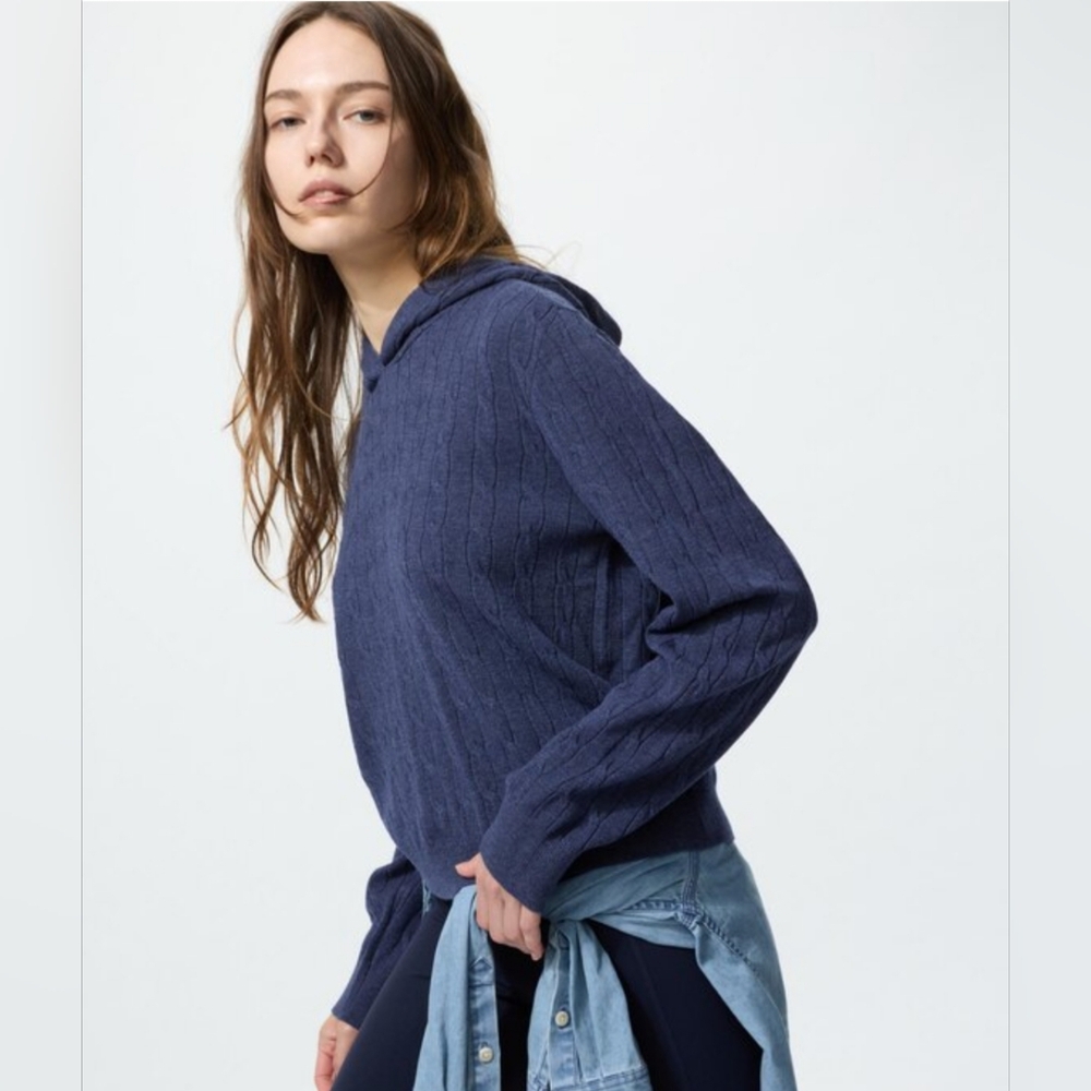 Uniqlo Washable Cable Knit Hoodie In Blue Size Extra Large